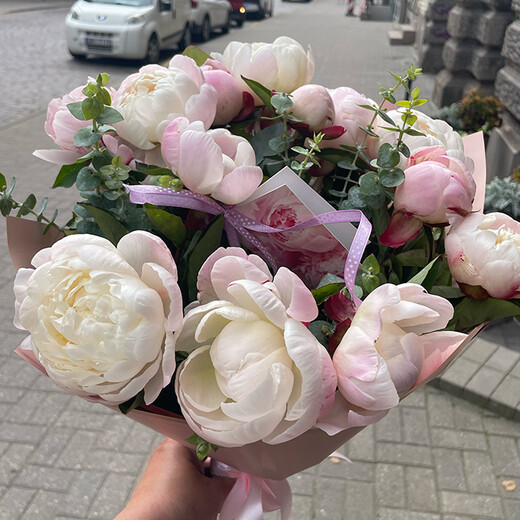 Букет пионов Гардения