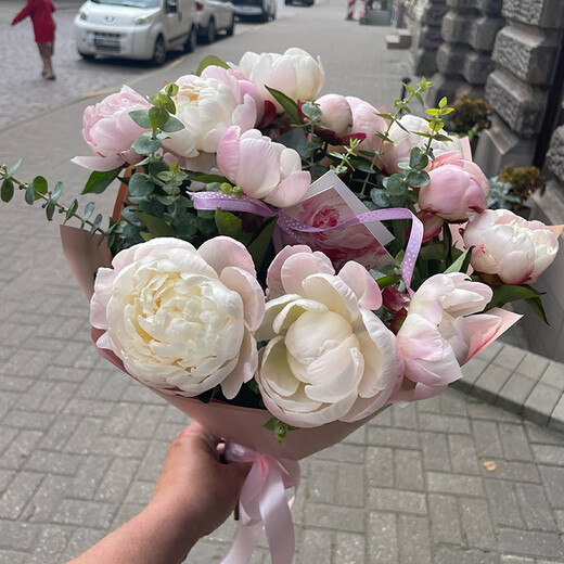 Букет пионов Гардения