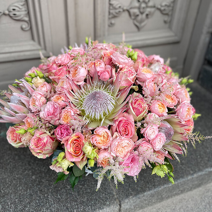 Flower basket pink