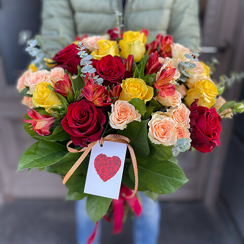 Flower bouquet Sunny greetings
