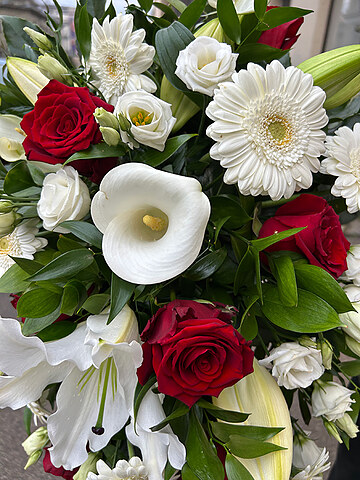 Teardrop funeral spray 