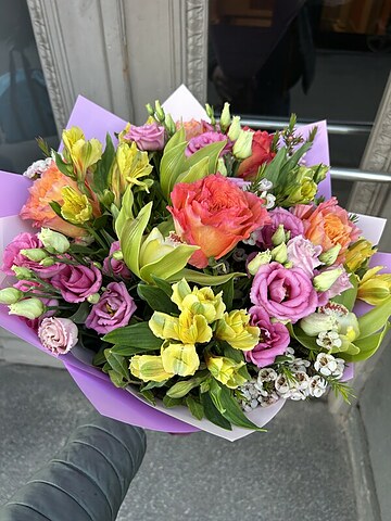 Flower bouquet Wild Spirit - roses, lisianthus, orchids and wax flowers