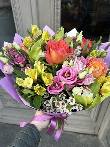 Flower bouquet Wild Spirit - side view